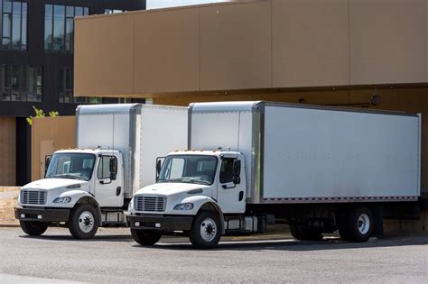 are box trucks always metal|Box Truck Types, Sizes, and Costs: Complete Guide.